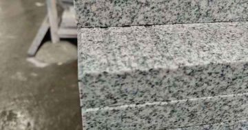 石嘴山芝麻白楼梯踏步