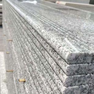 石嘴山芝麻白楼梯踏步 花岗岩楼梯板材