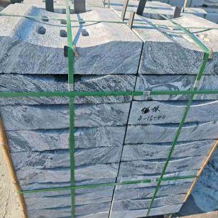 石嘴山浪淘沙水沟盖板