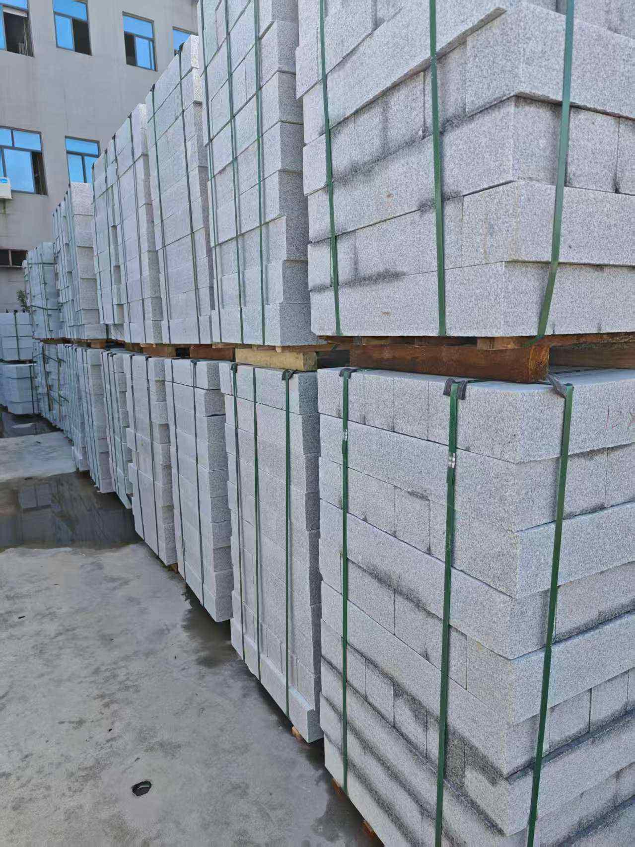 石嘴山芝麻白路牙石，路侧石