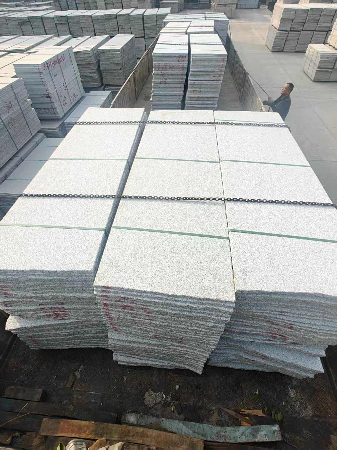 石嘴山芝麻白毛板，石材毛板